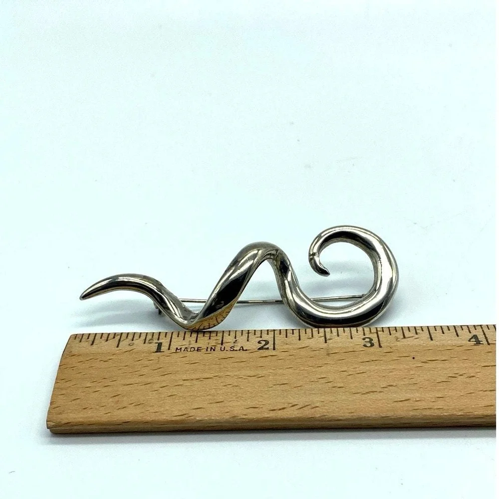 80s Spiral Brooch‎ Pin Vintage Modernist squiggle brooch Silvertone